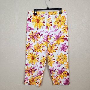 Versailles Vintage Yellow and Purple Floral Cropped Pants Size 12 (7256)